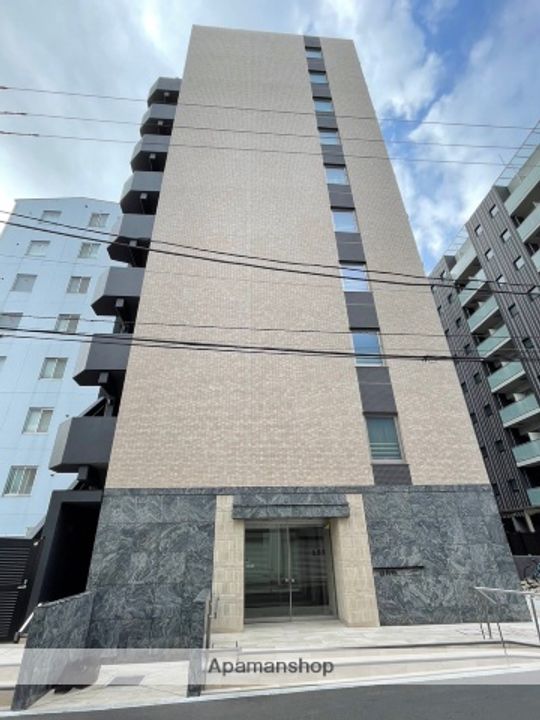 ラグゼナ磯子の外観