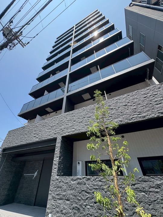 エストゥルース横浜蒔田の外観