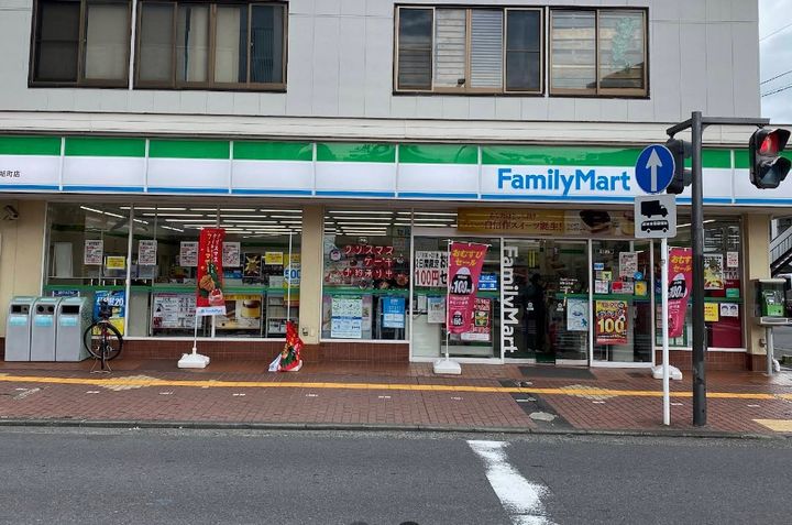 エスポワールの周辺