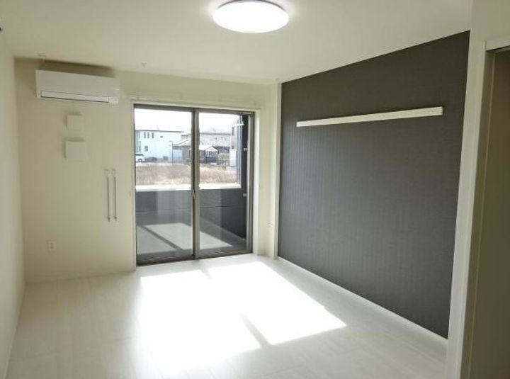 厚木市旭町アパートの居間