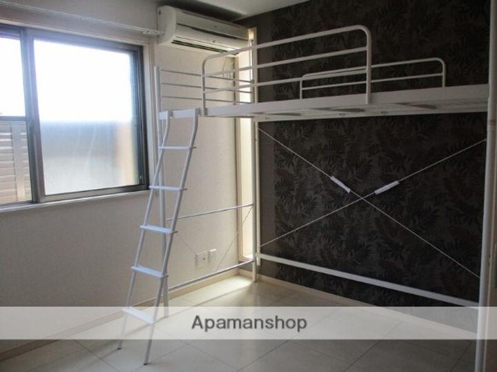 ランドヒルズ旭ヶ丘の居間