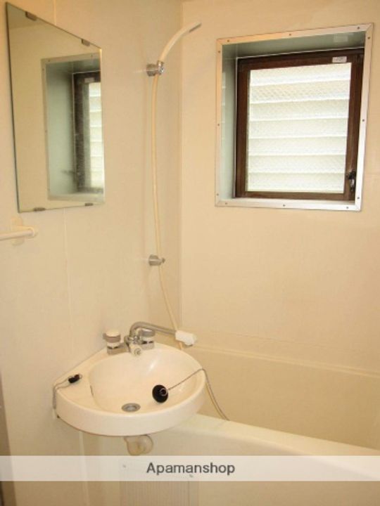 神奈川県川崎市幸区小向西町3丁目の賃貸マンションの風呂