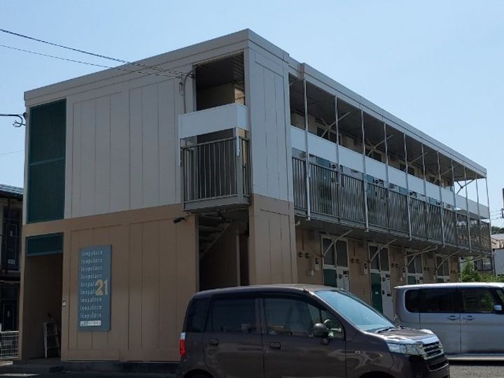 レオパレスエスティー湘南Aの外観