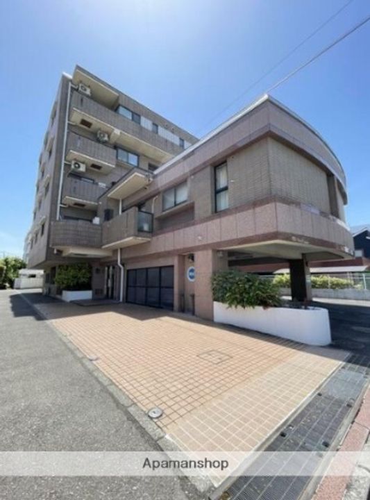 神奈川県厚木市旭町2丁目の賃貸マンションの外観