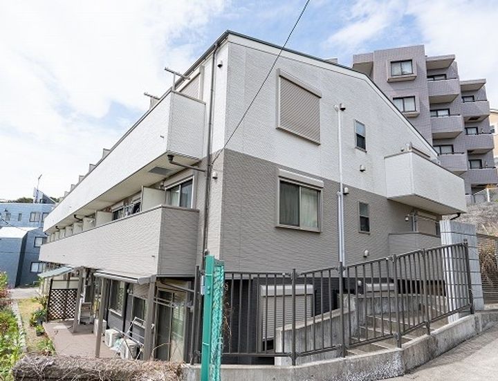 神奈川県横浜市南区弘明寺町の賃貸アパートの外観