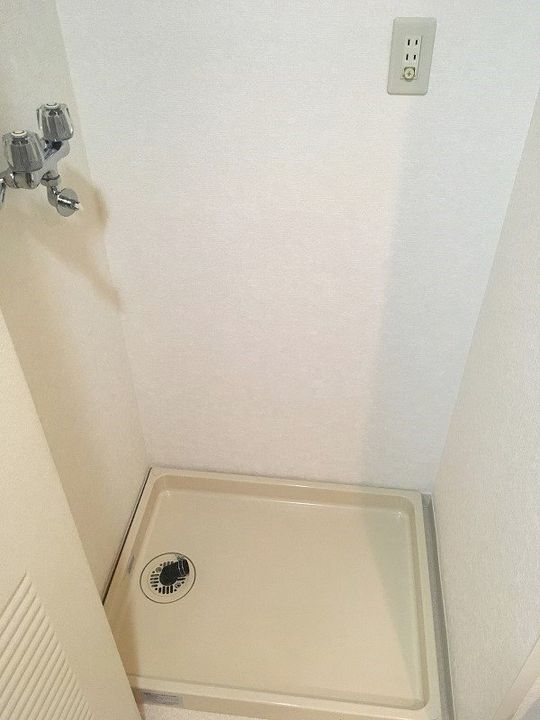 神奈川県横浜市西区浅間町4丁目の賃貸マンションの内装