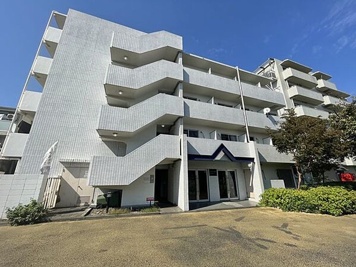 神奈川県横浜市磯子区磯子2丁目の賃貸マンションの外観