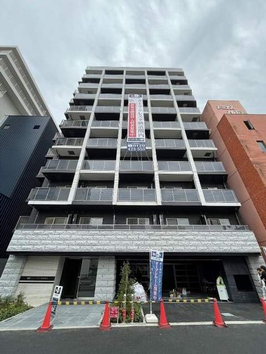 神奈川県横浜市中区長者町8丁目の賃貸マンションの外観