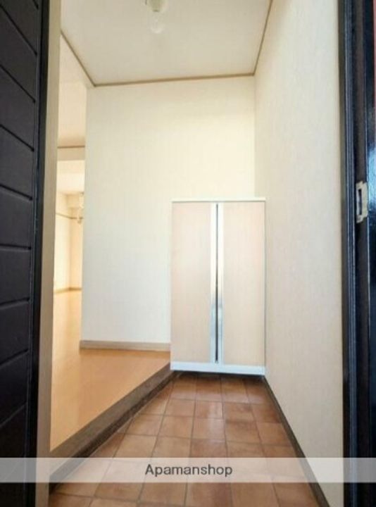 第5落合マンションの玄関