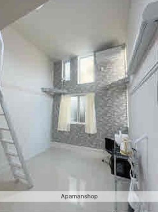 神奈川県横浜市金沢区富岡東3丁目の賃貸アパートの居間