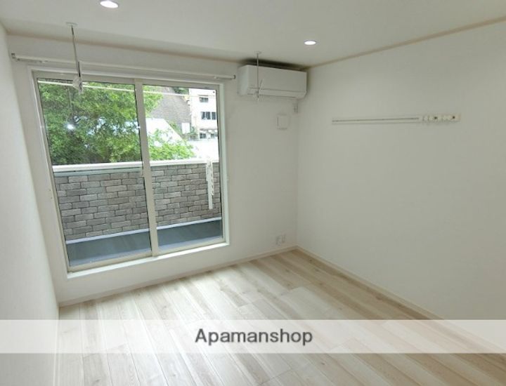 ハーミットクラブハウス横浜南軽井沢の居間