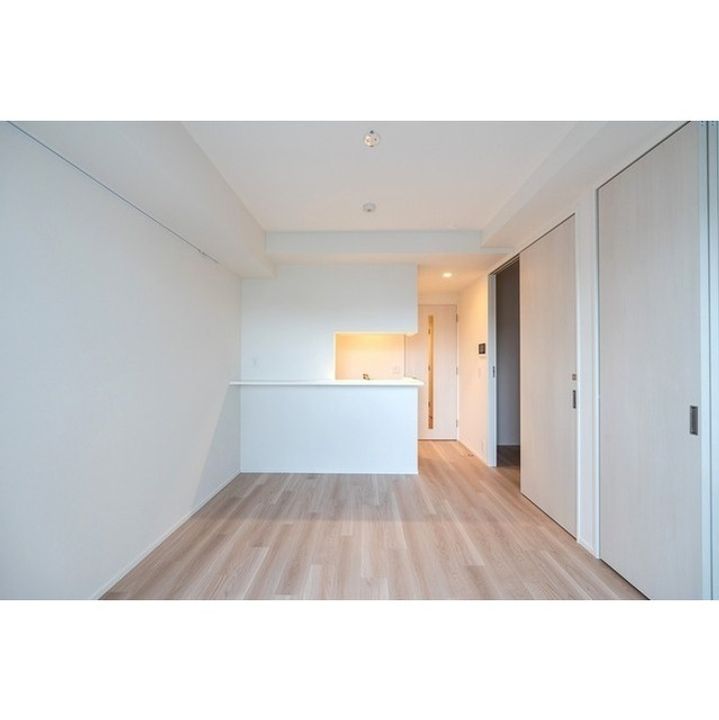 コンフォリア・リヴ大森西の居間