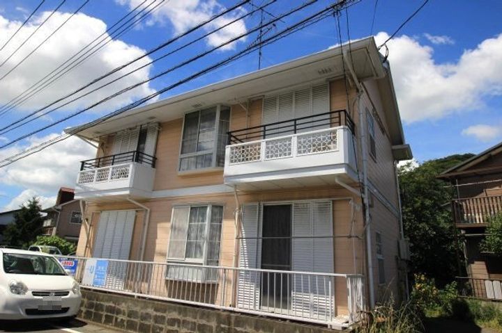 KTハイツ東逗子の外観