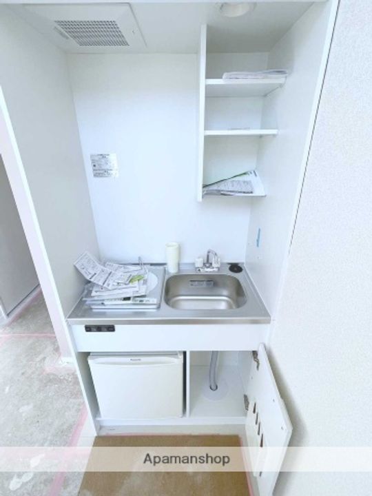 神奈川県横浜市金沢区野島町の賃貸アパートのキッチン