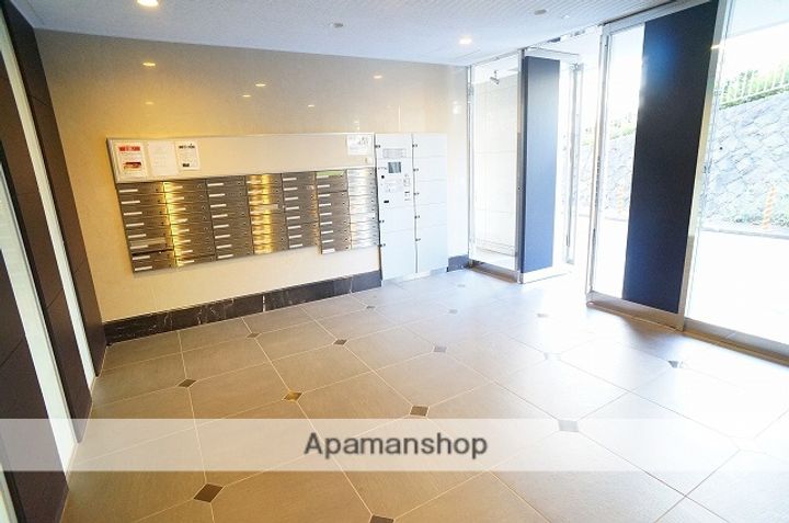 神奈川県横浜市西区楠町の賃貸マンションの内装