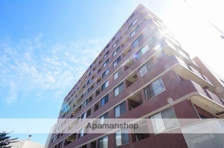 神奈川県横浜市西区楠町の賃貸マンションの外観