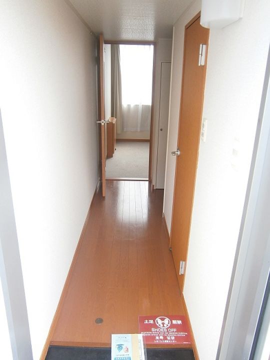 レオパレス戸塚吉田町の玄関