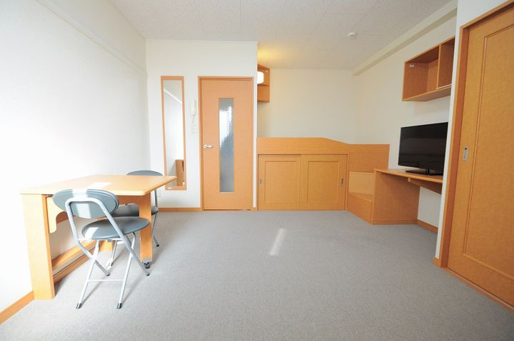 レオパレスボヌールの居間