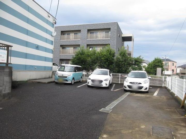 レオパレスボヌールの外観