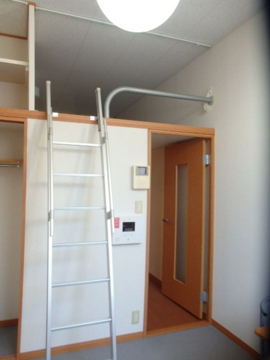 レオパレス都司 ハウスの内装