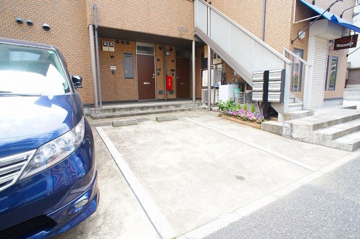 BLITS M102号室の外観