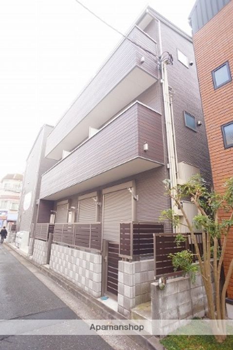 リーヴェルポート横浜西口CARNAの外観