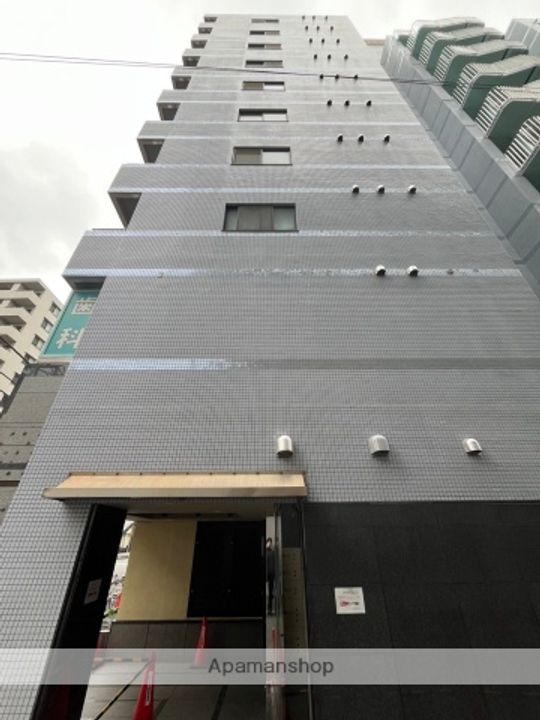 神奈川県横浜市南区高根町3丁目の賃貸マンションの外観