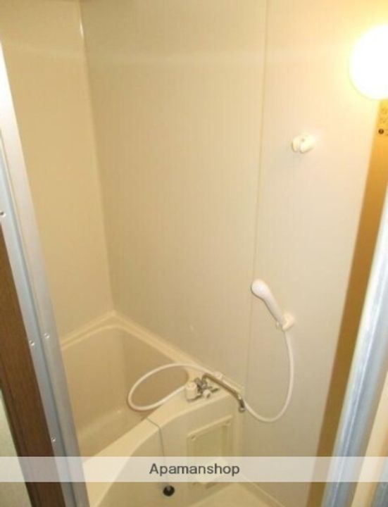 神奈川県横浜市都筑区仲町台1丁目の賃貸マンションの風呂