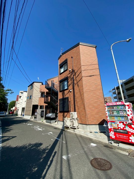 神奈川県横浜市緑区長津田6丁目の賃貸アパートの外観