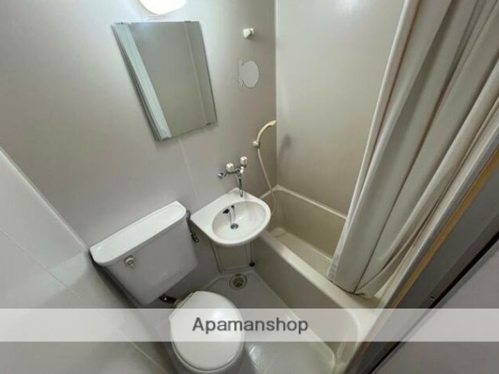 神奈川県横浜市戸塚区上倉田町の賃貸マンションの風呂