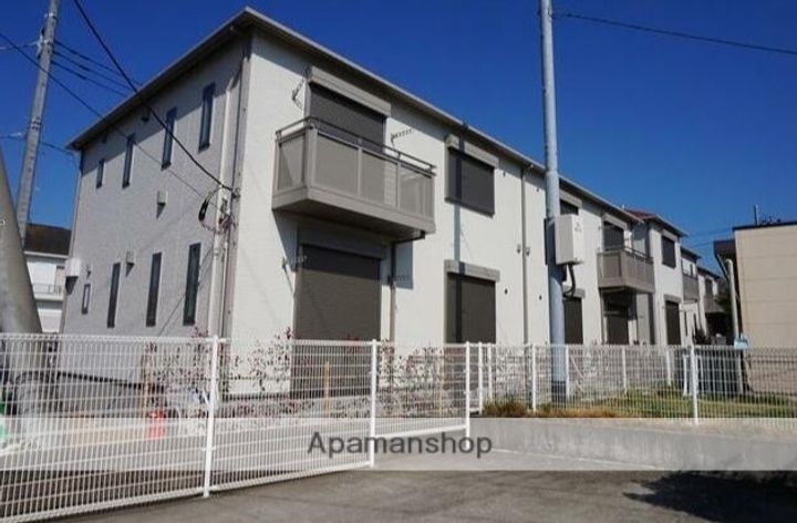 神奈川県藤沢市羽鳥1丁目の賃貸アパートの外観