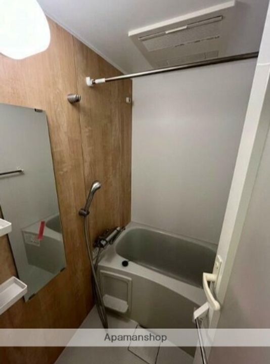 東京都町田市原町田5丁目の賃貸マンションの風呂