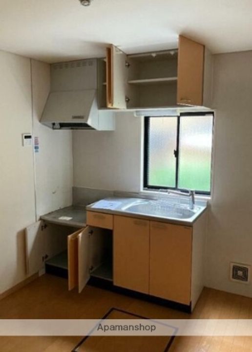 神奈川県横浜市磯子区岡村1丁目の賃貸アパートのキッチン