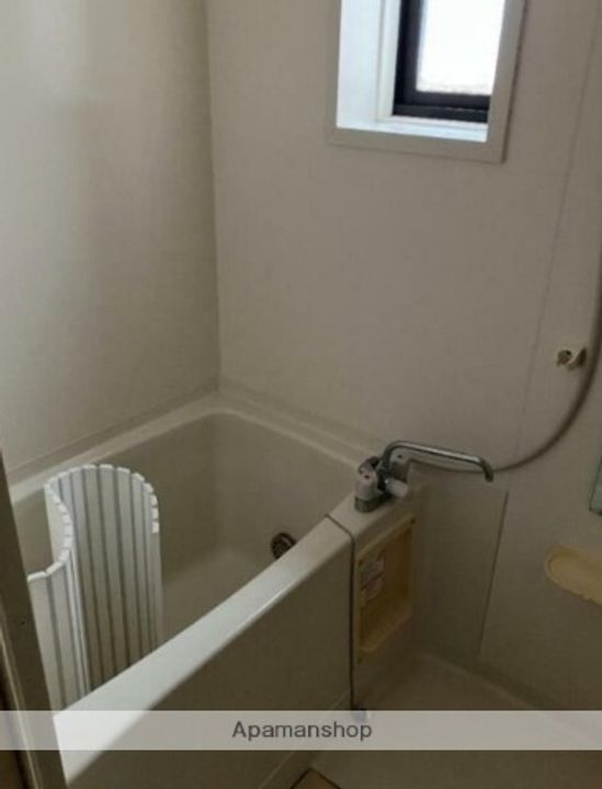 神奈川県横浜市磯子区岡村1丁目の賃貸アパートの風呂