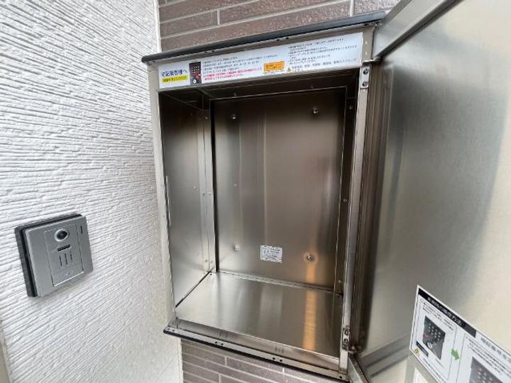 秦野市若松町ガレージハウスの内装