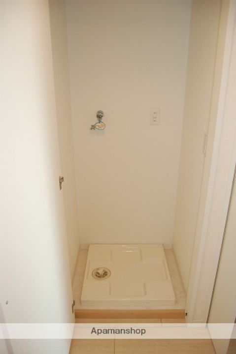 神奈川県横浜市港北区新横浜2丁目の賃貸マンションのその他画像