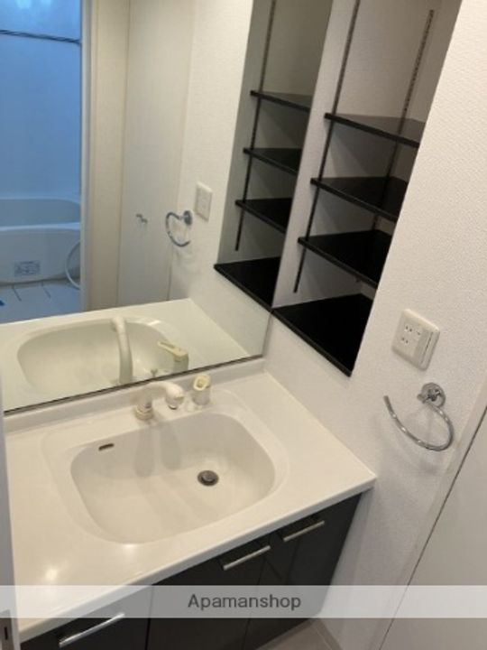 神奈川県横浜市港北区新横浜2丁目の賃貸マンションのその他画像