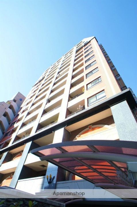 神奈川県横浜市港北区新横浜2丁目の賃貸マンションの外観