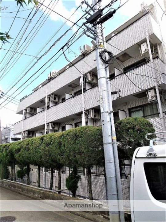 エヴェナール横浜の外観
