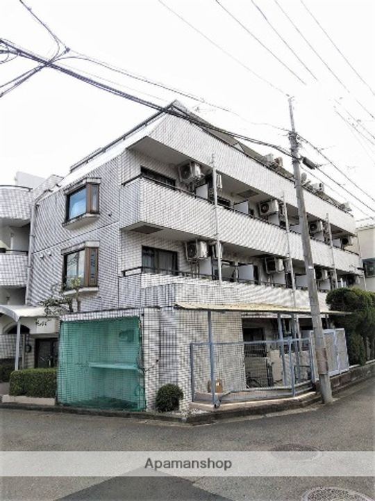 エヴェナール横浜の外観
