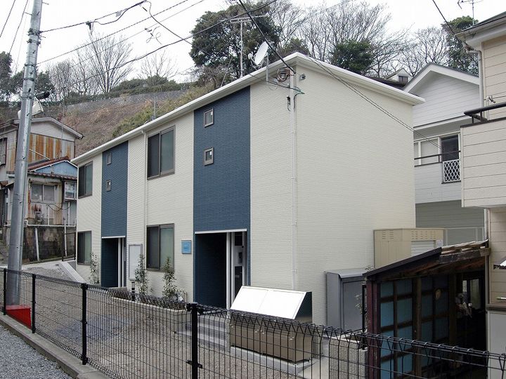 レオネクスト本牧満坂Ⅱの外観