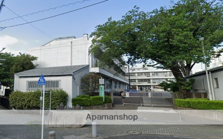 神奈川県横浜市西区東久保町の賃貸アパートの周辺