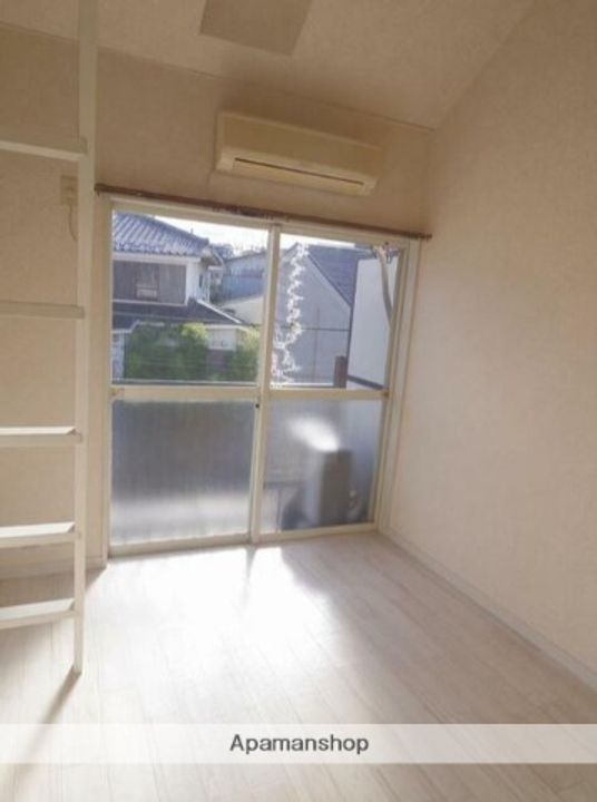 コスモコーポ磯子の居間