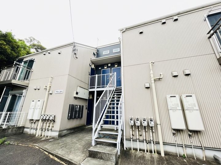 アビターレ杉田の外観