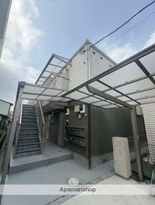 神奈川県横浜市金沢区釜利谷東6丁目の賃貸アパートの外観