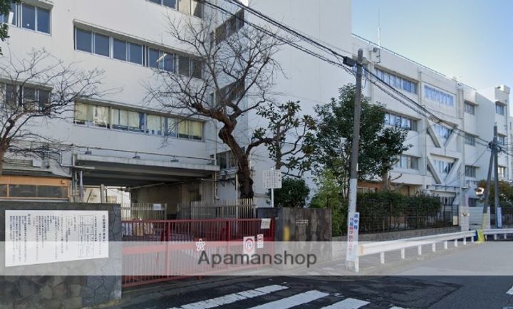 神奈川県横浜市西区霞ケ丘の賃貸マンションの周辺