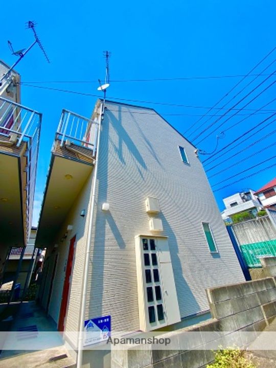 神奈川県横浜市旭区東希望が丘の賃貸アパートの外観