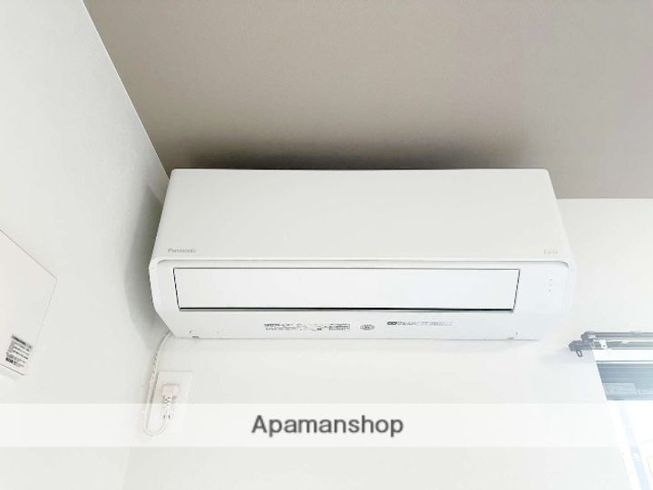 神奈川県横浜市南区中里1丁目の賃貸アパートの内装