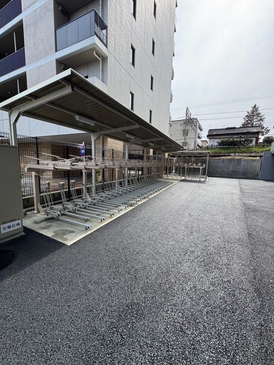 エヌステージ秦野駅前の外観