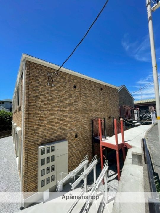 ハーミットクラブハウス山手柏葉ⅡB棟の外観